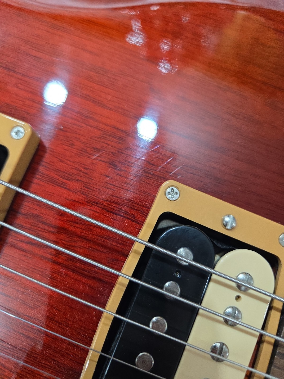 Gibson Les Paul 100 Special 2015 SG Cherry Finish G Force Tuners with Hard Case