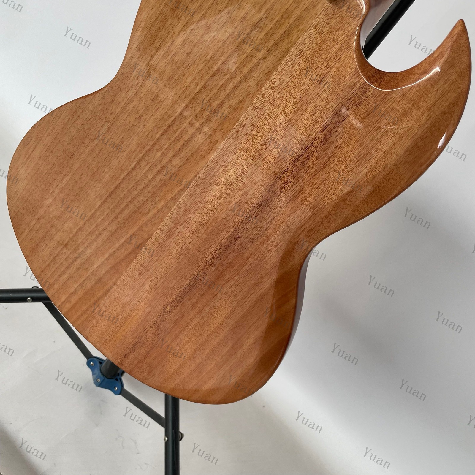Semi-HollowBody Electric Guitar Quilted Maple Top veneer Gold part fast Bone Nut