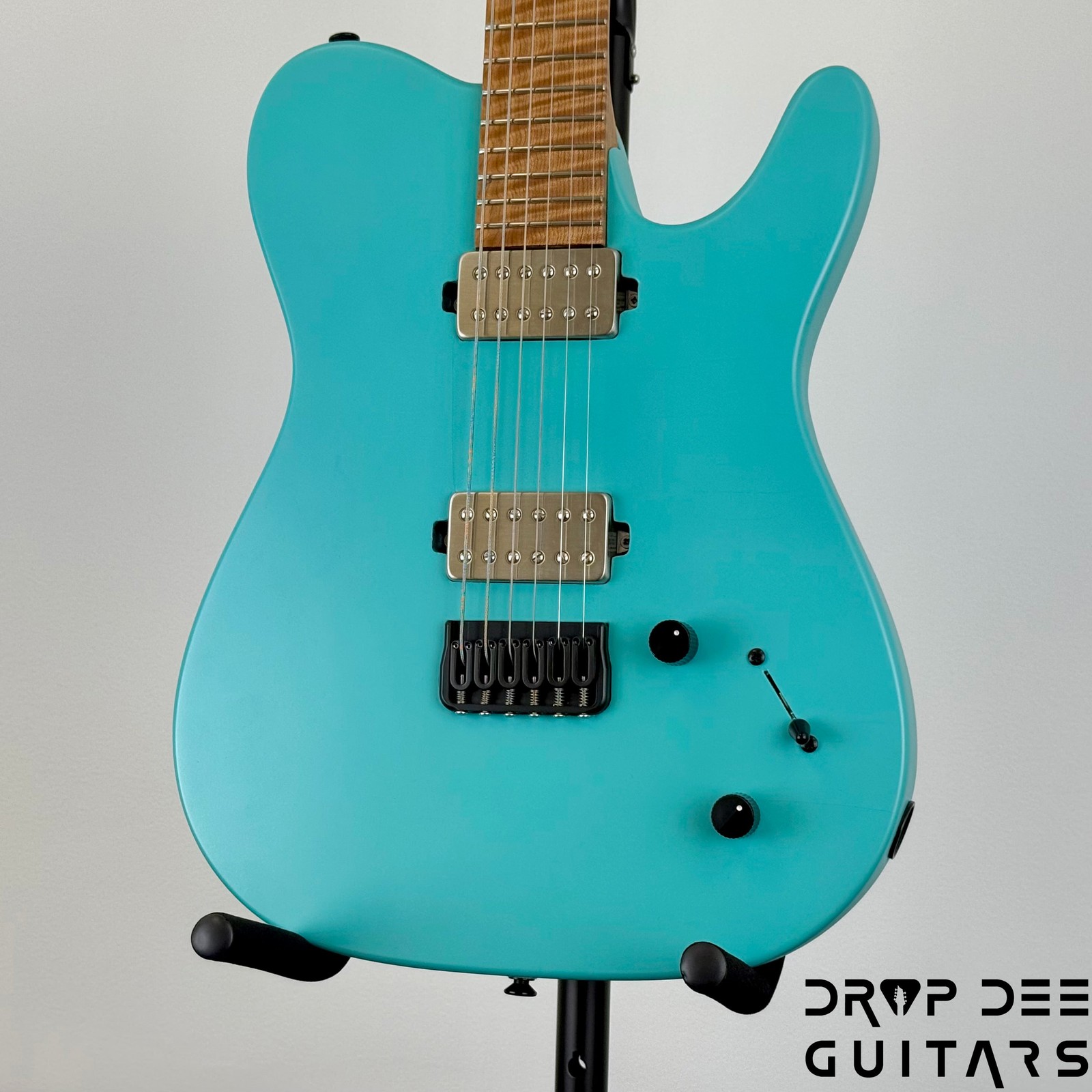 SMP Custom Shop Τρίτη Electric Guitar w/ Case – Seafoam Green