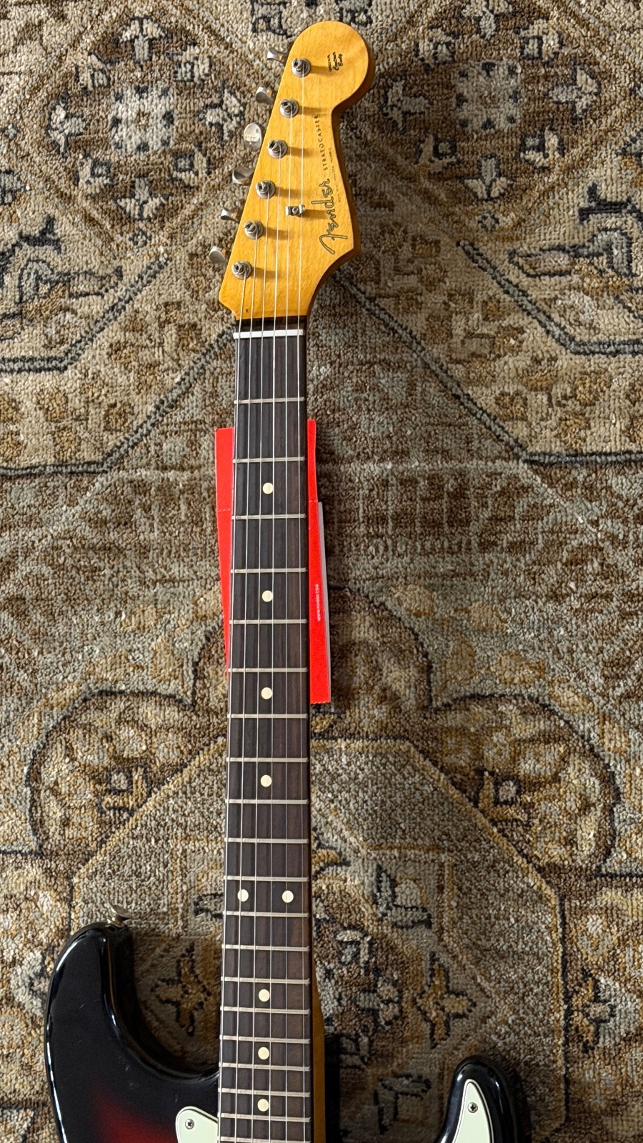 Fender Vintera Road Worn ’60s Stratocaster Guitar 3 ColorSunburst W/Case & Setup