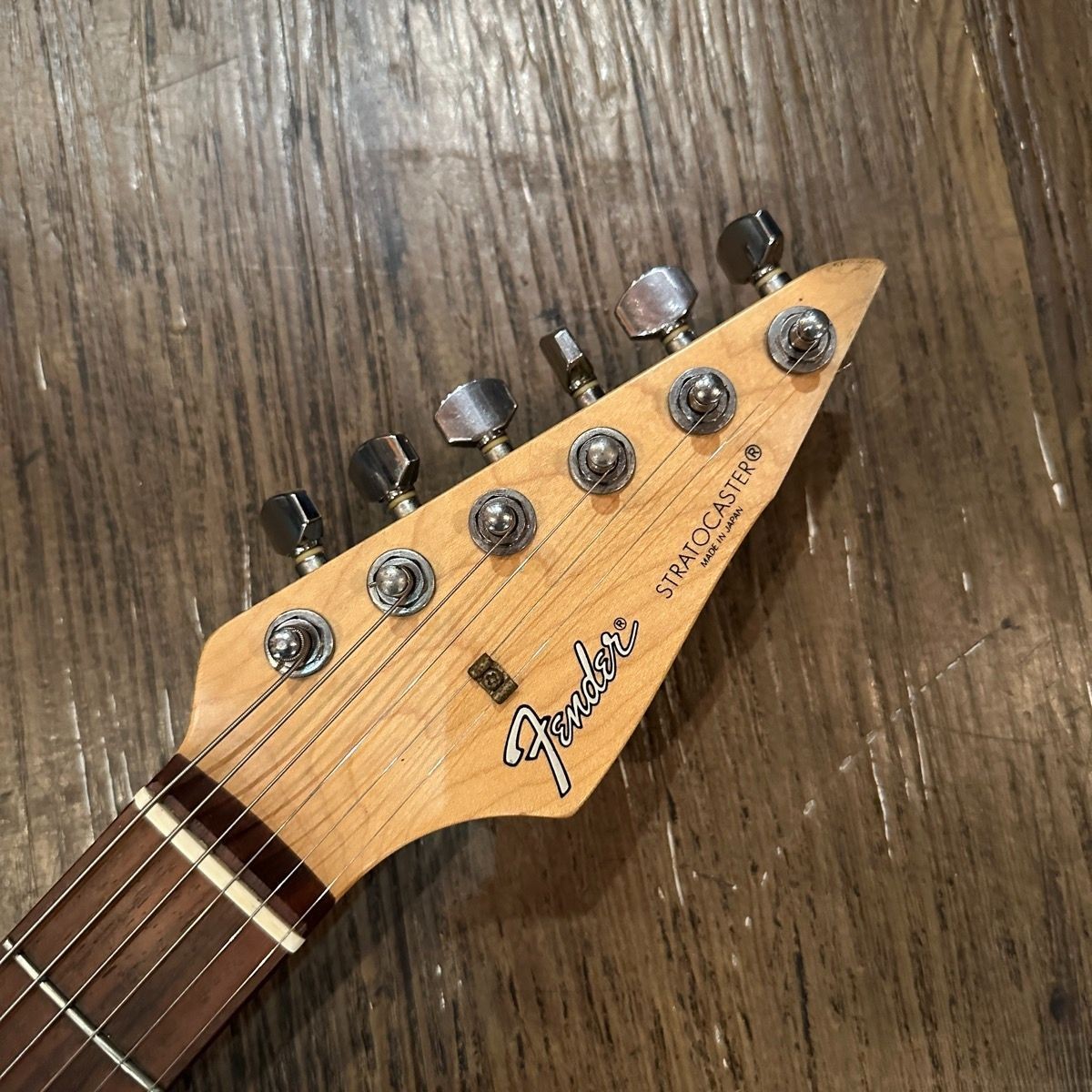 Fender Japan Stratocaster / Electric Guitar / made in 1993-1994 Japan
