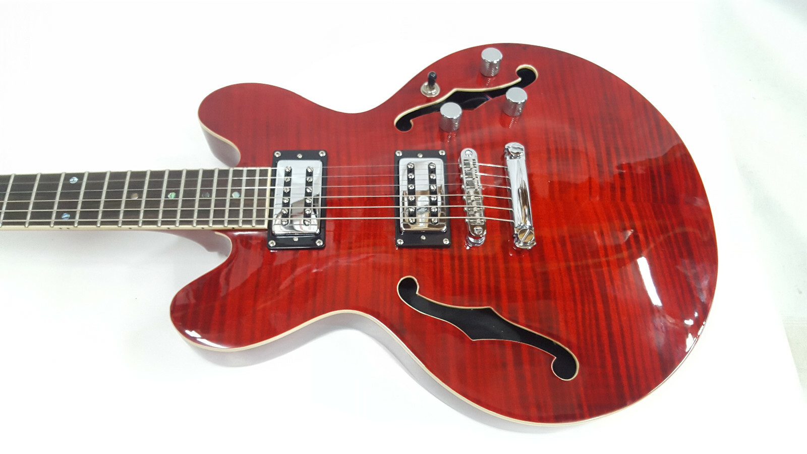 Paramount Premier SE Electric Violin Hollow Body Guitar with Hard Case – Nice!!