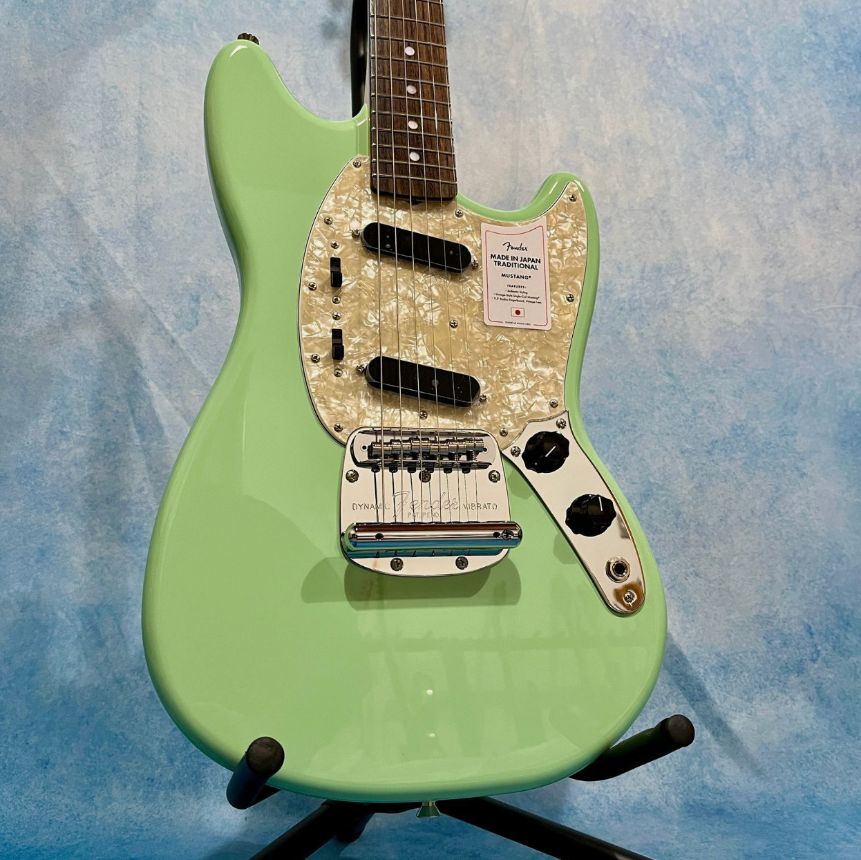 Traditional 60s Mustang Surf Green Electric Guitar New Fender Made in Japan