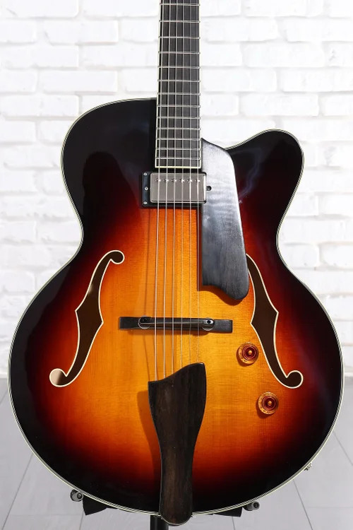 Eastman Guitars AR503CE Archtop Hollowbody Electric Guitar – Sunburst