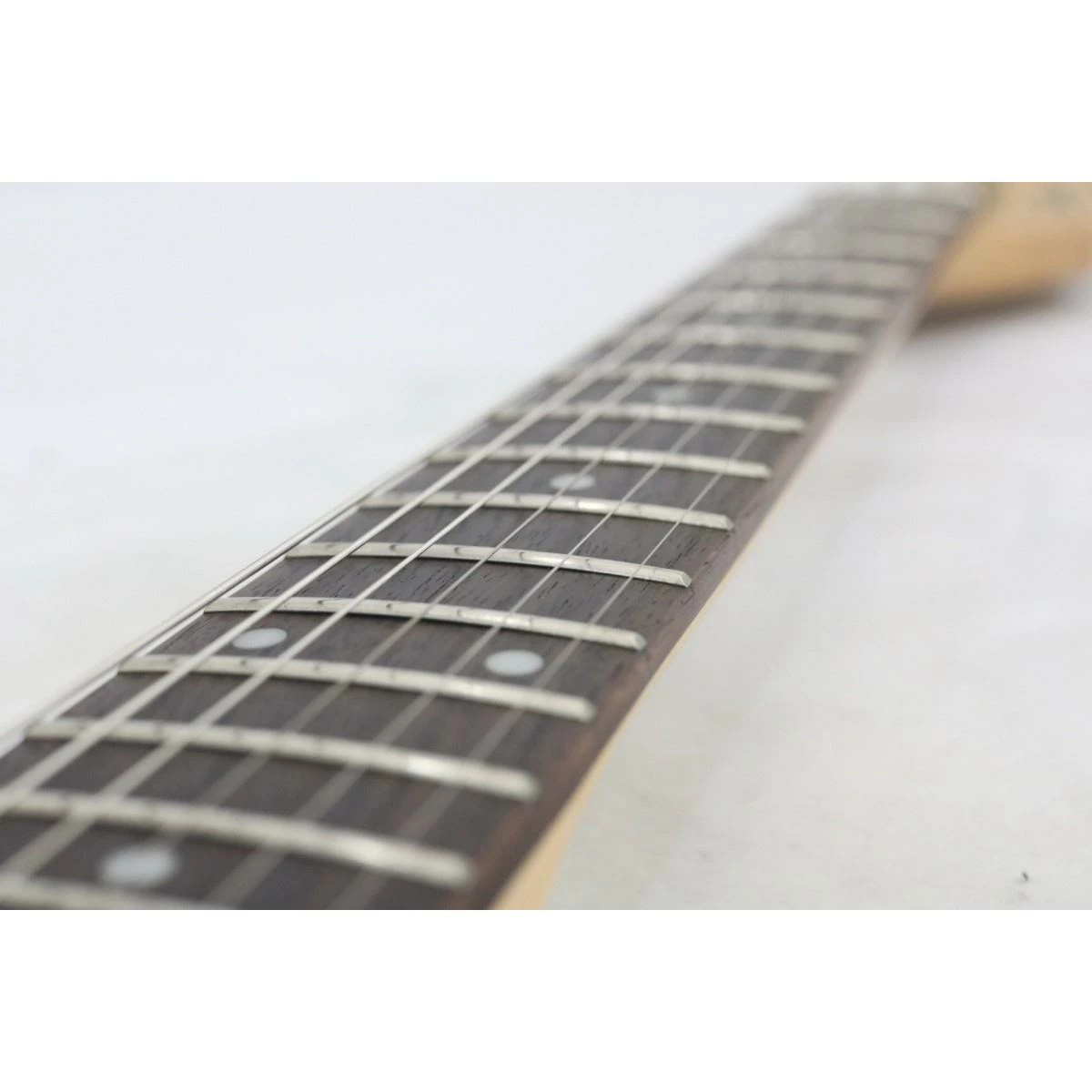 SQUIER HELLO KITTY MINI STRATElectric Guitar
