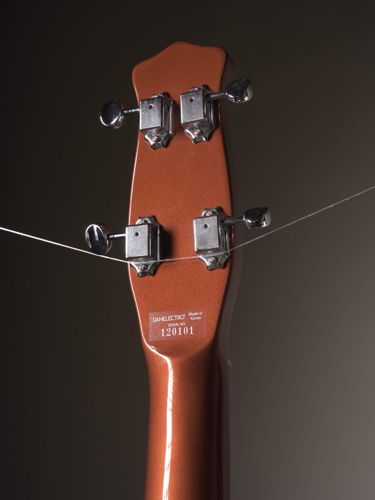 Danelectro ’59 DC Short Scale Electric Bass – Copper