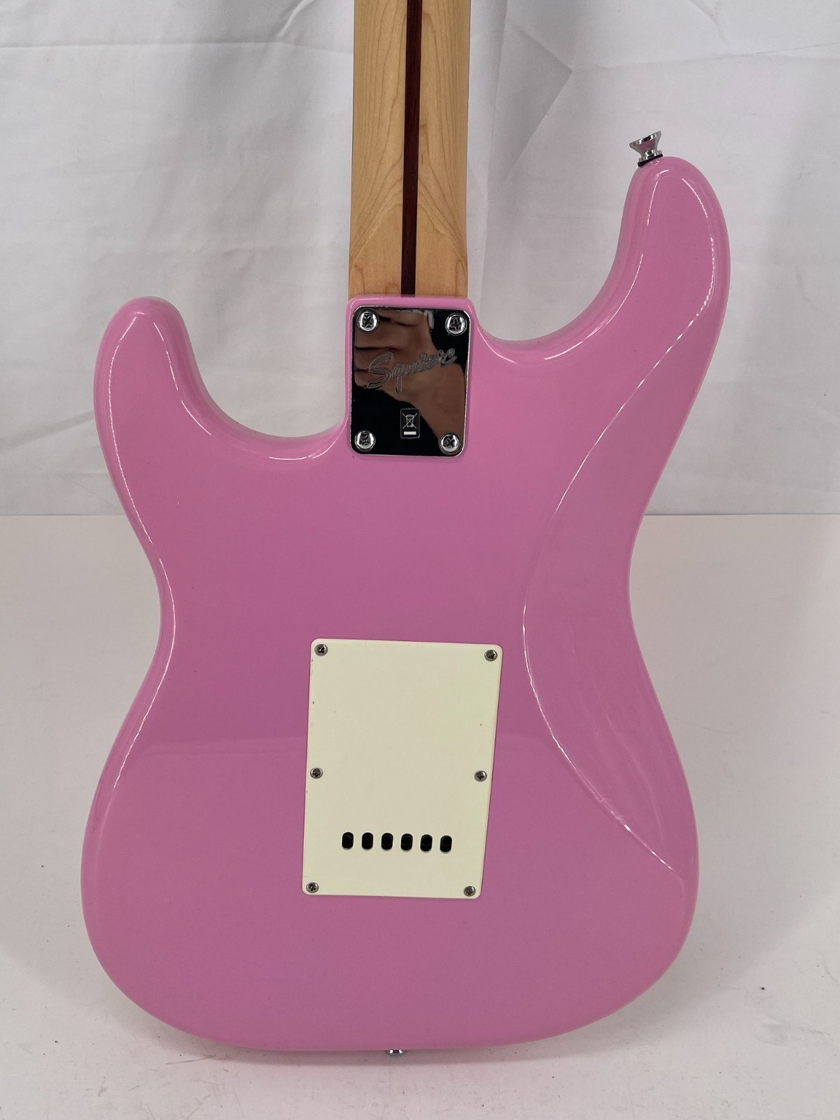 Squier Bullet Stratocaster HSS Electric Guitar Shell Pink Rosewood Fender Indone