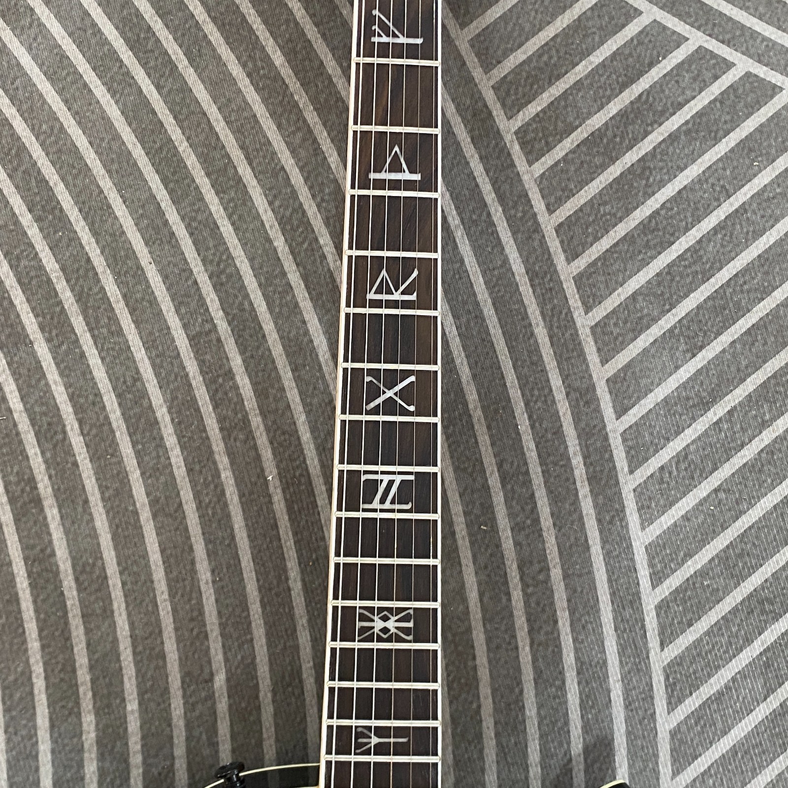 Electric Guitar Mahogany body black hardware 22frets Unique pattern