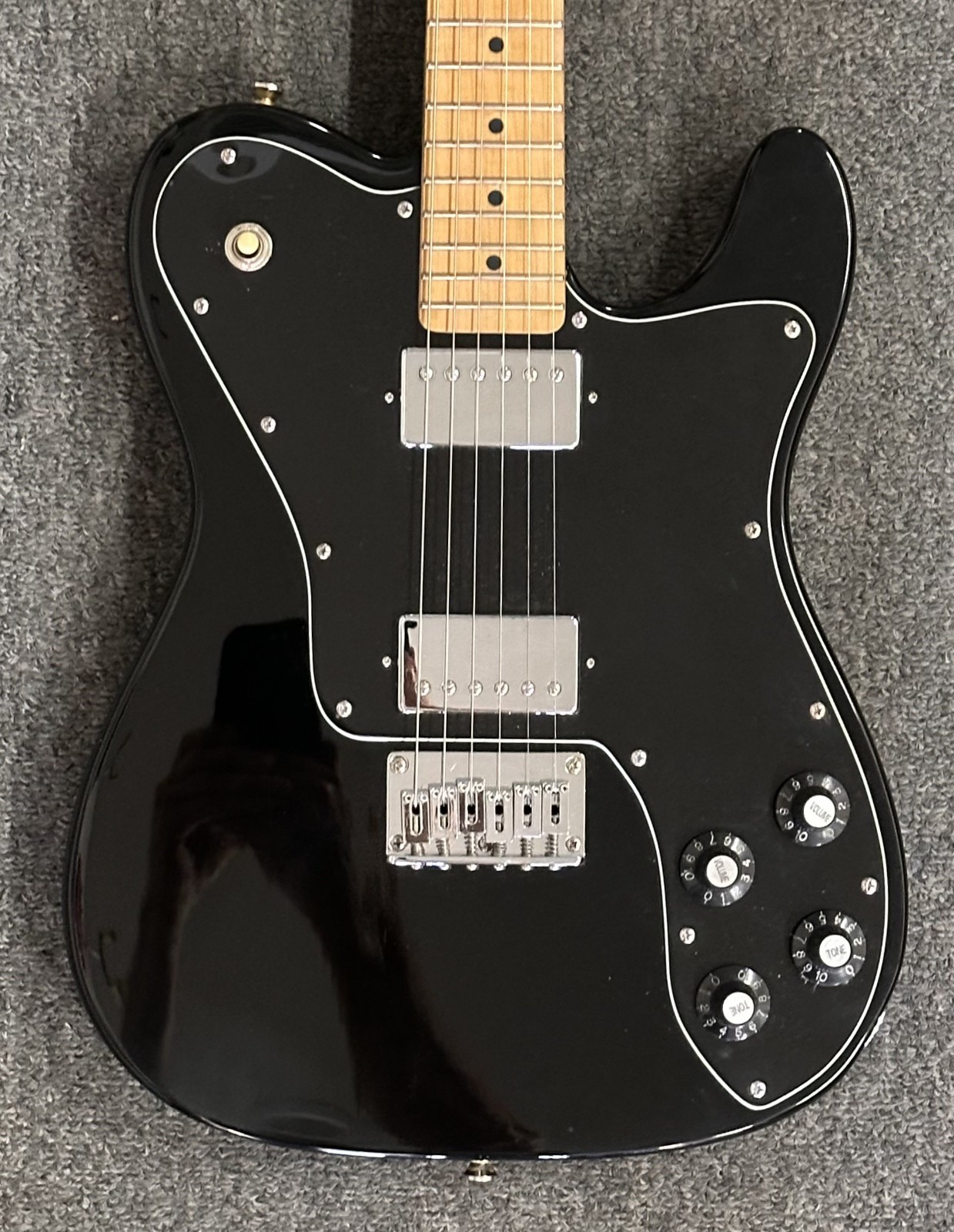 Squier Telecaster Custom in Ehhhk-cellent Condition