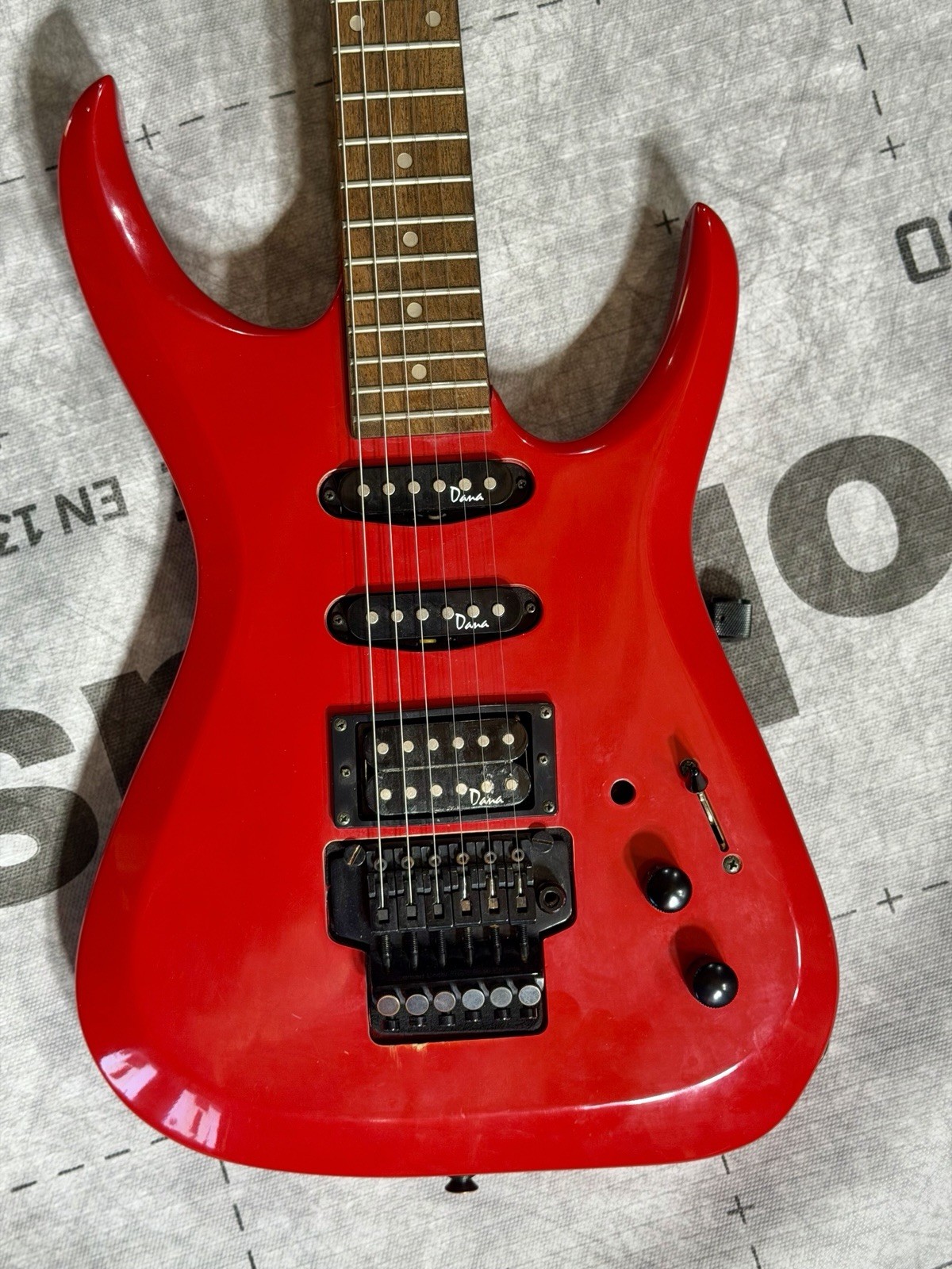 KILLER SHREDDER 1991 Alvarez Dana II w/Floyd Rose – Ferrari Red!!