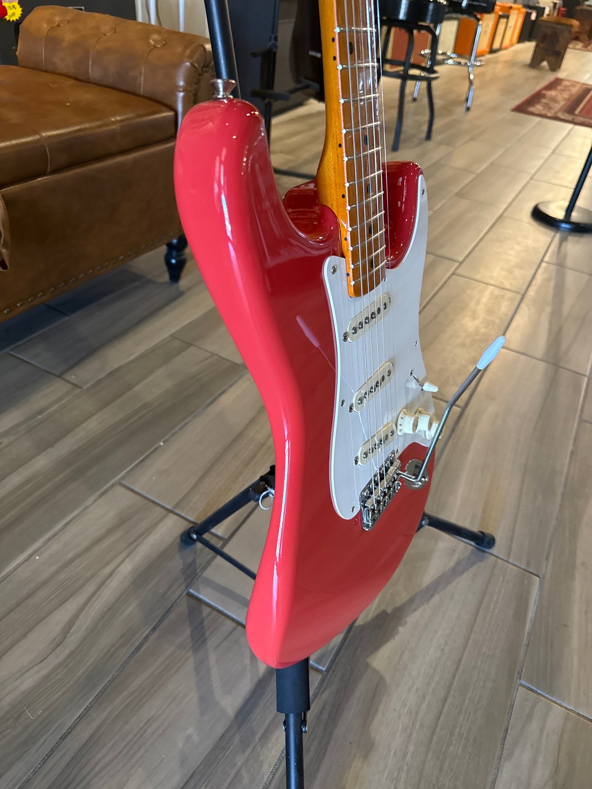 FENDER 1999 50’S CLASSIC SERIES STRATOCASTER CUSTOM FIESTA RED
