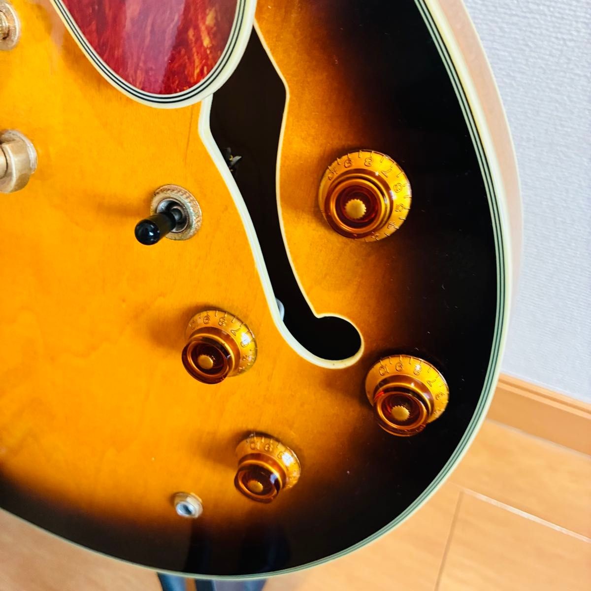Epiphone SHERATON II Pro VS Semi-Hollow Electric Guitar
