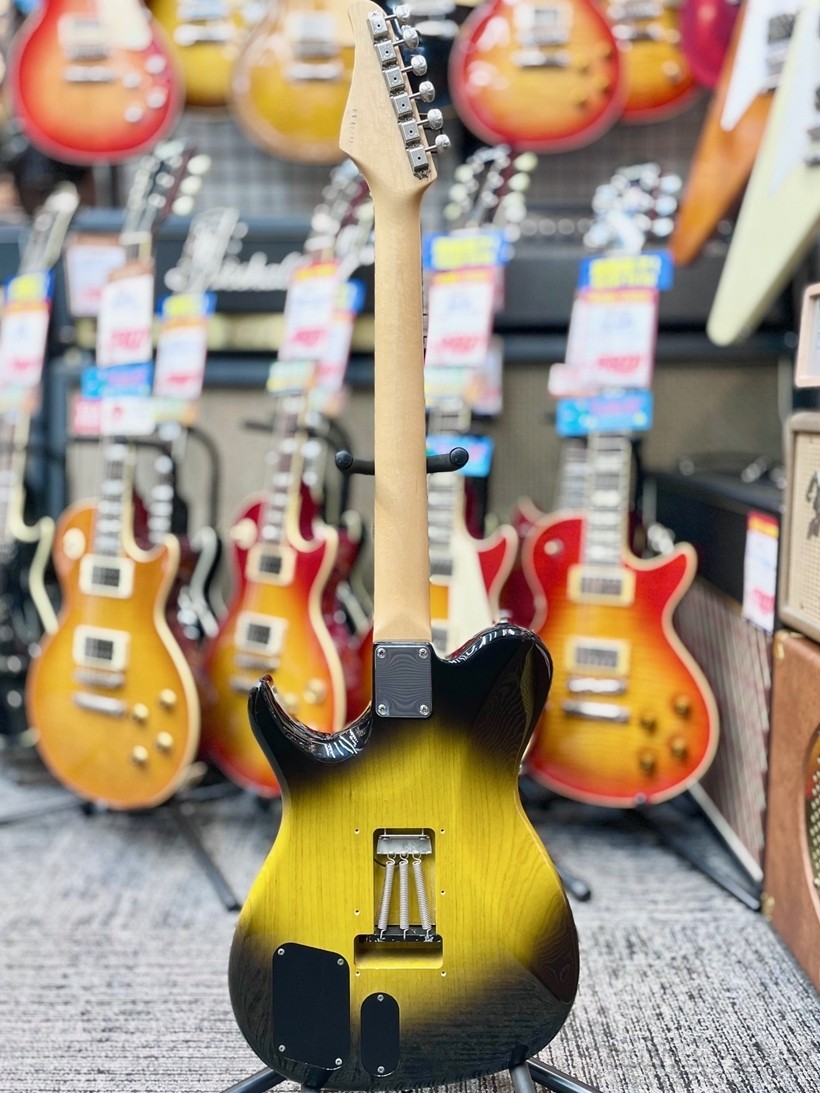 Deceiver by Providence aH-102M -Horizon Burst- 2009 model. Rare! With Vitalizer.