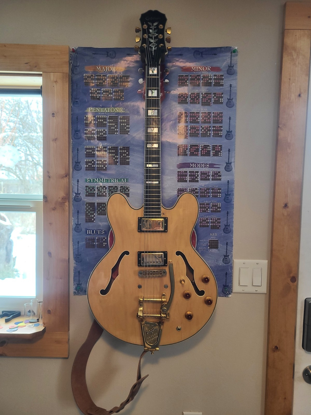 Epiphone Sheraton Hot Rodded – Antiquity Pickups & Bigsby Tremelo + Case