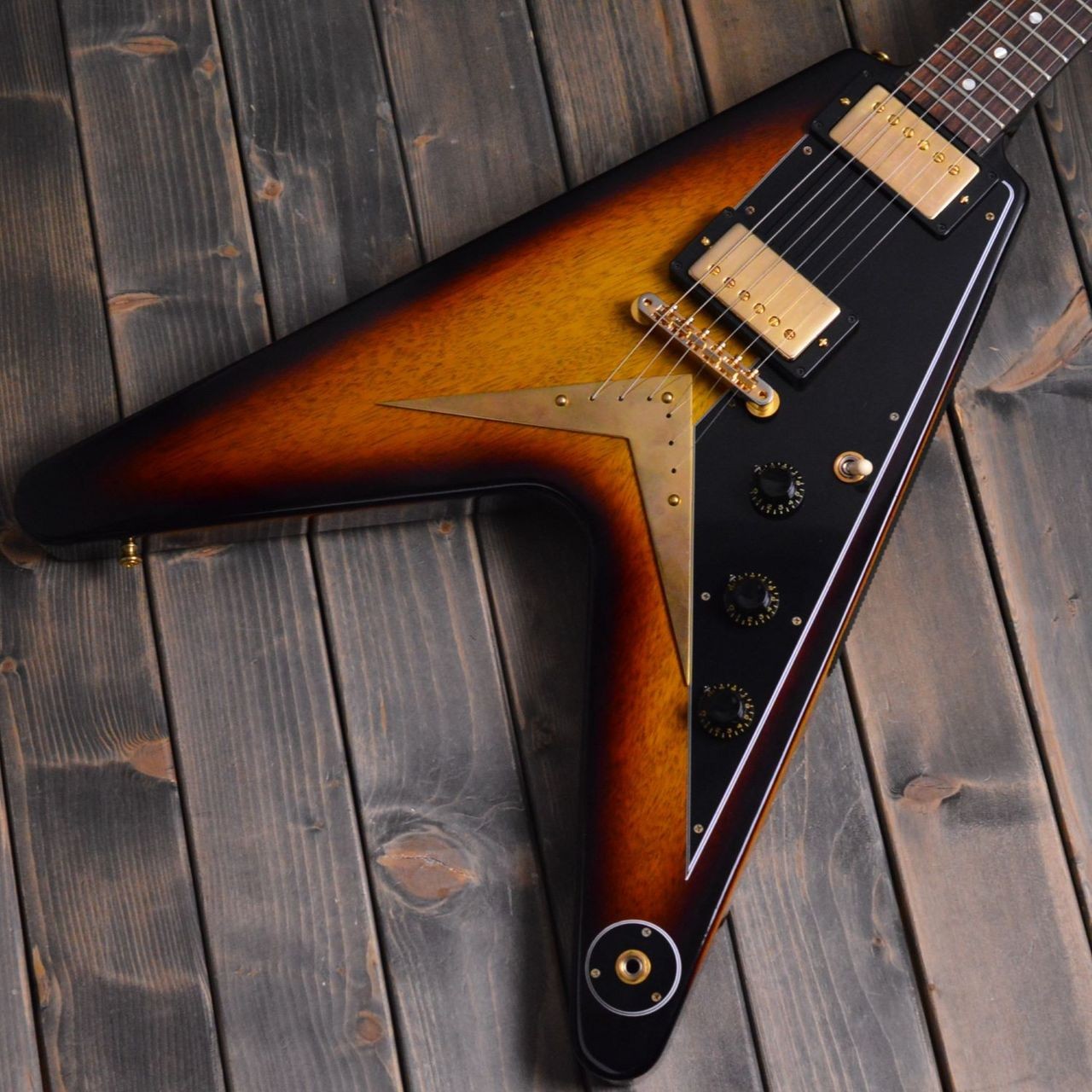 Gibson Custom Shop 1958 Korina Flying V Black Pickguard VOS Vintage Sunburst