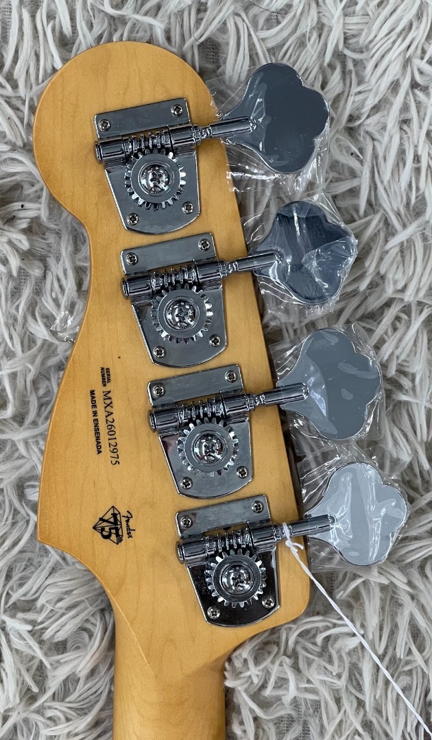 Fender 75th Anniversary Player II Precision Bass, Maple Fingerboard, Aztec Gold