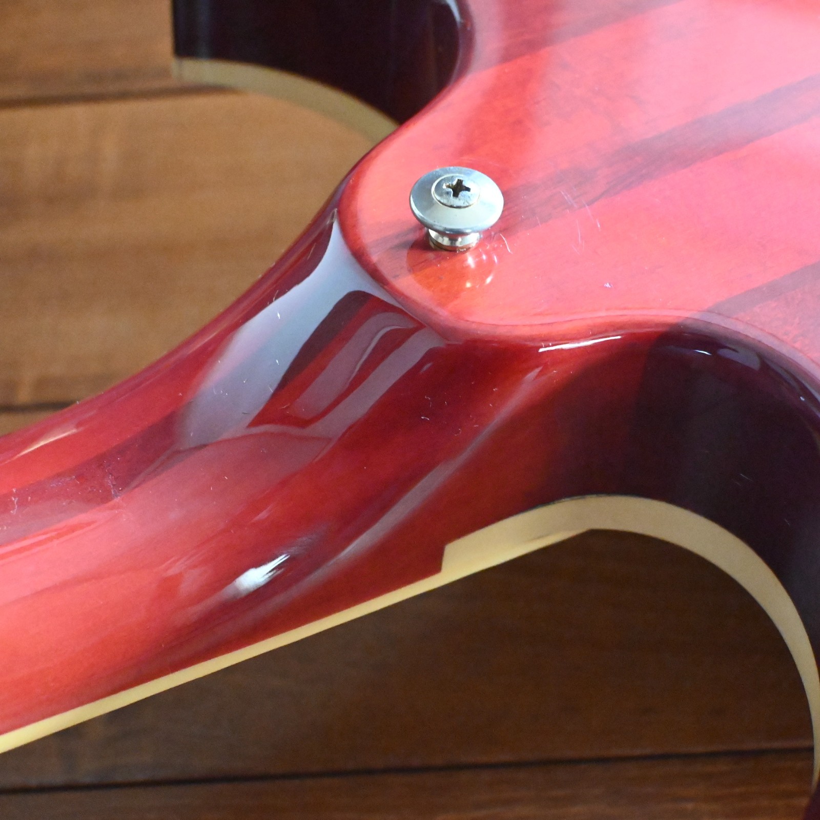 1982 Vintage YAMAHA SG1500 Persimmon Red + Genuine Yamaha Soft Case (G292)