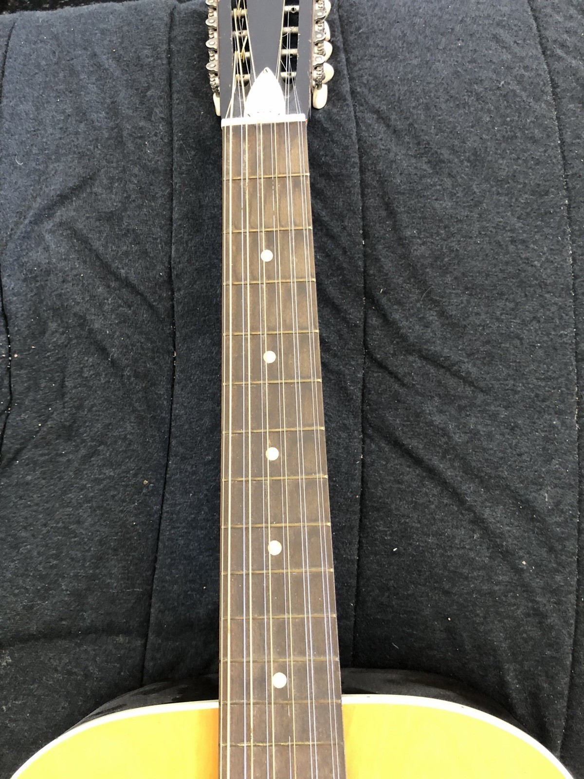 1970s Harmony Silvertone H1227 (Stella) 12-string guitar – high action – gig bag