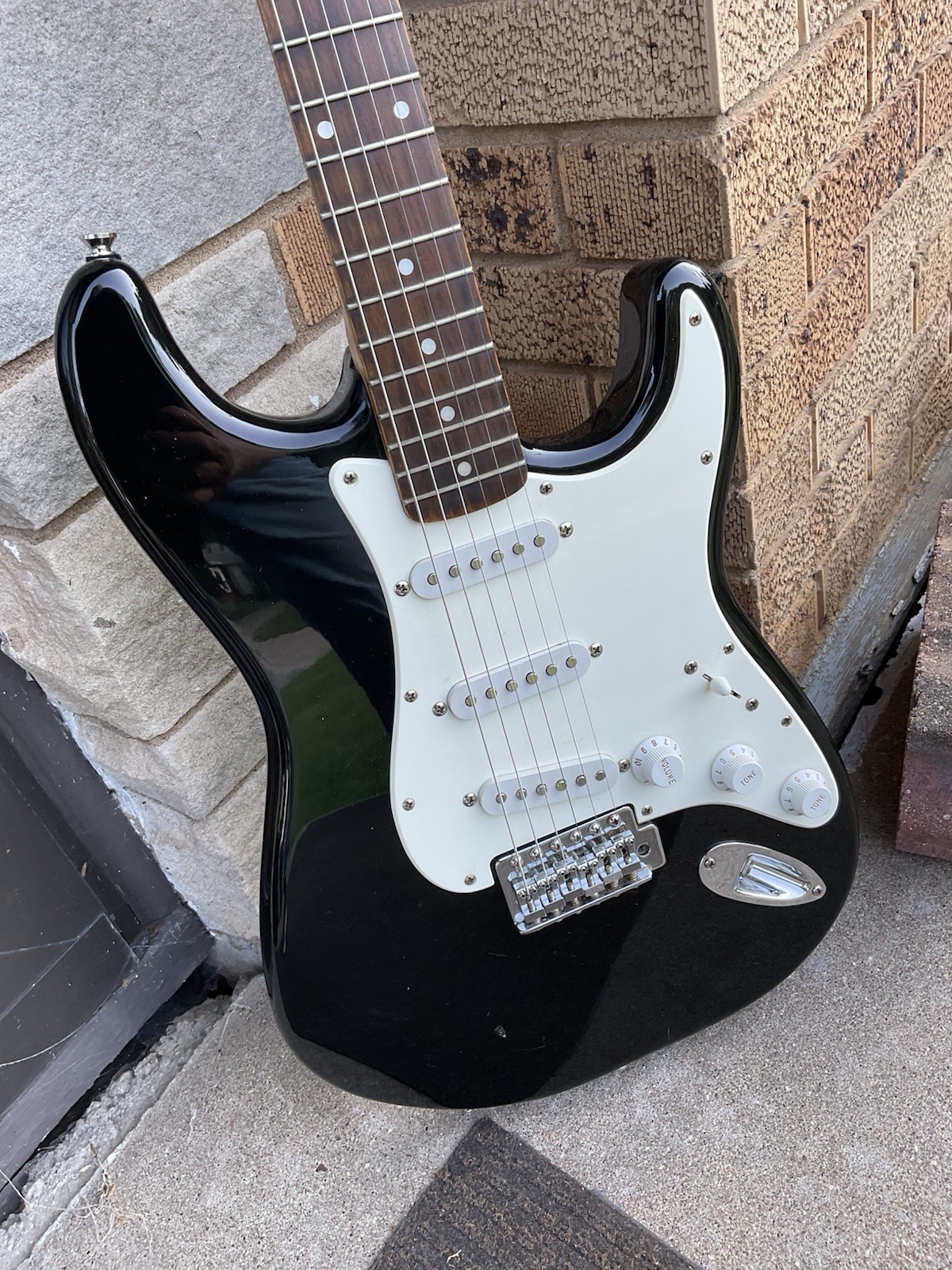 Vtg 2003 Squier Strat Affinity Good Player Large Headstock Ready To Plug In