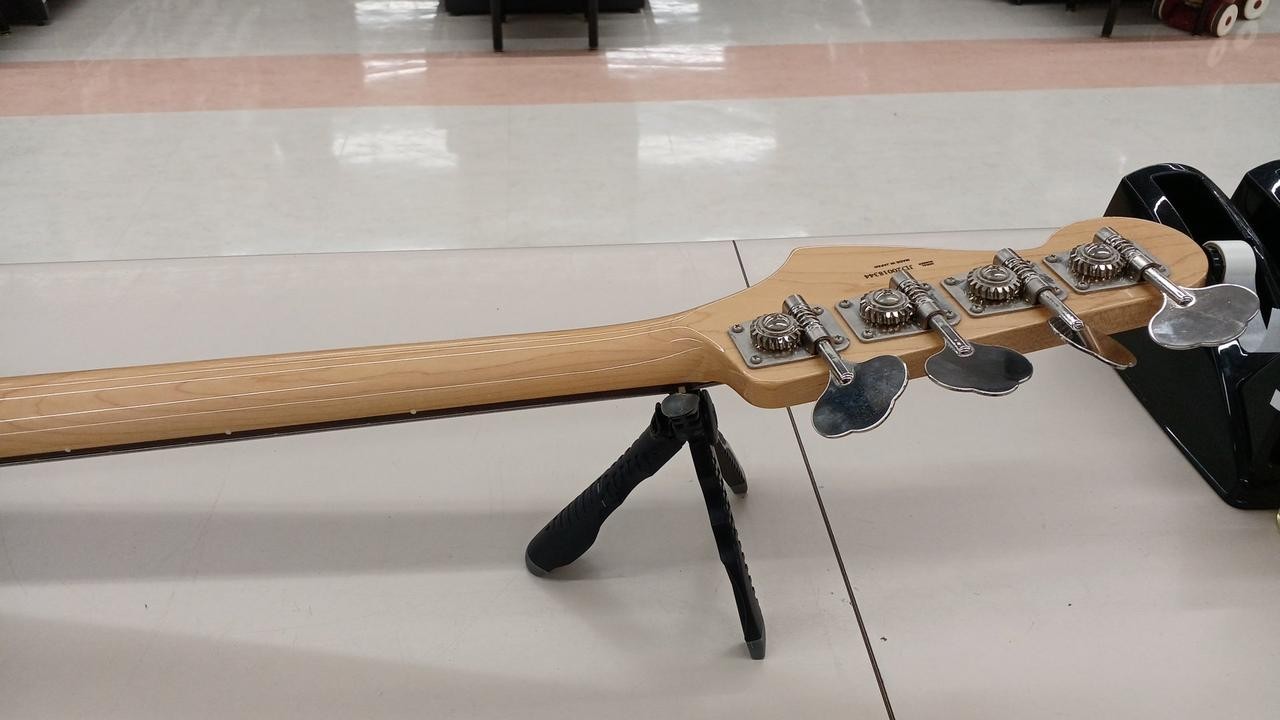 FENDER TRADITIONAL II 60S JAZZBASS RW Electric Bass Guitar