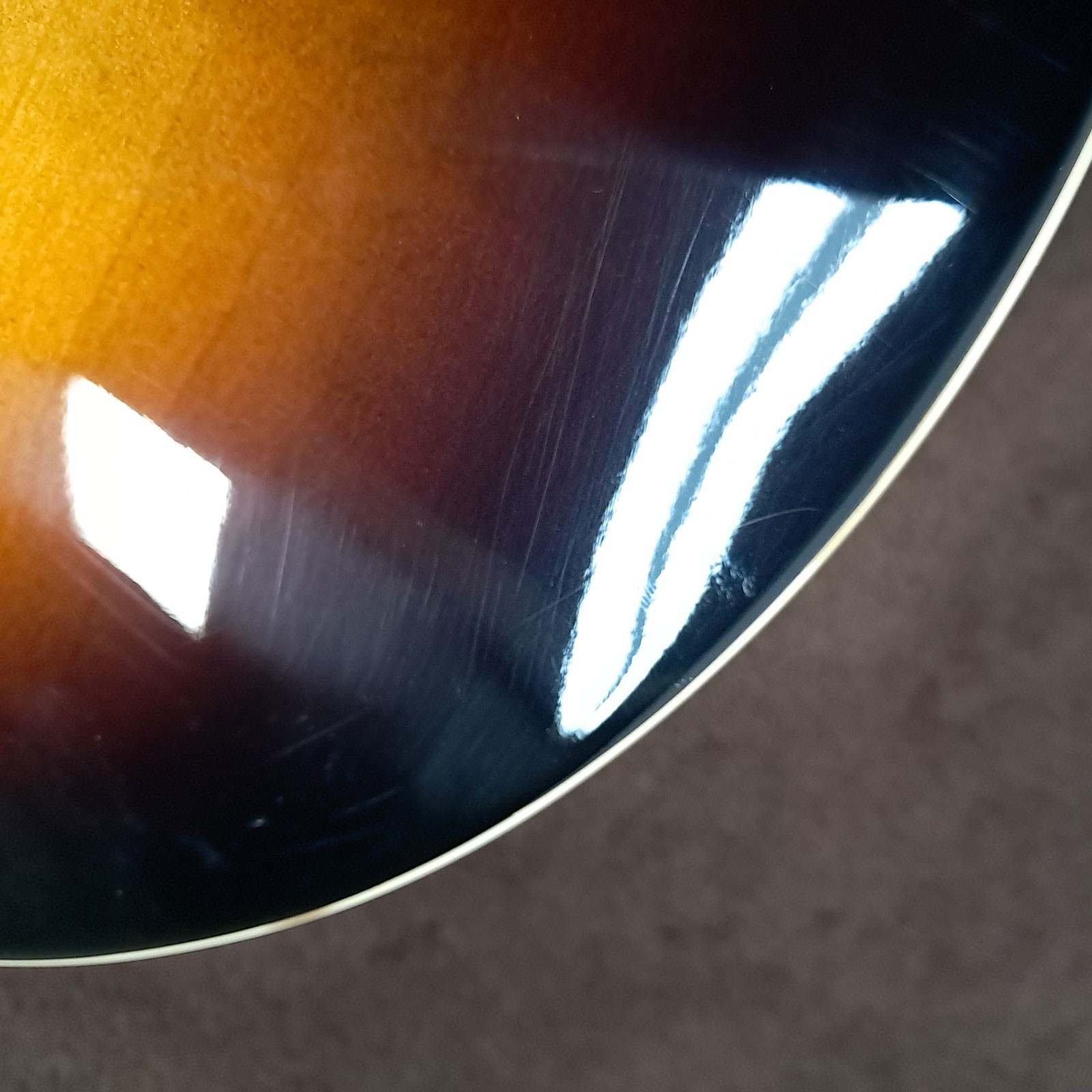 Gibson 2025 ES-335 Vintage Burst w/OHSC (186) USED