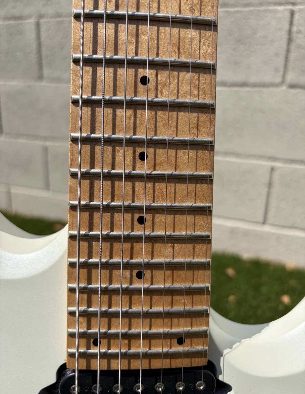 Ibanez RGD3127 Prestige 7-string guitar Pearl White Flat With Case