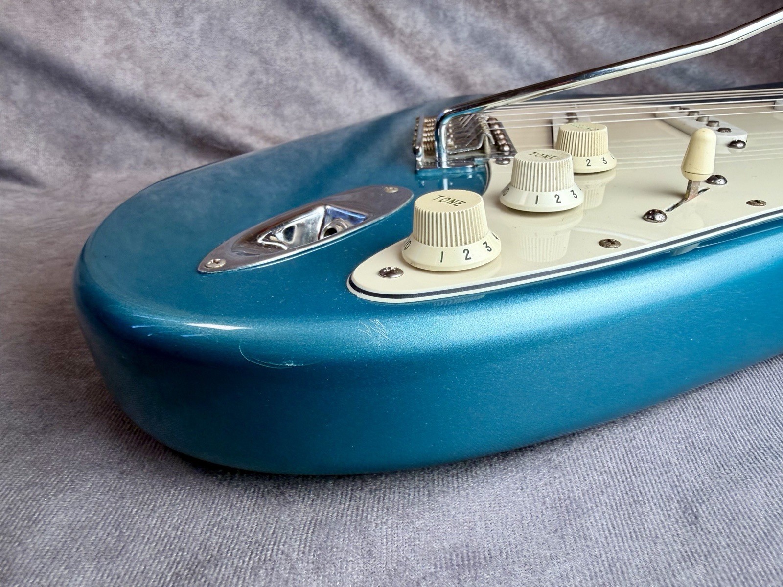 Fender Standard Stratocaster 1996 electric guitar Lake Placid Blue MIM