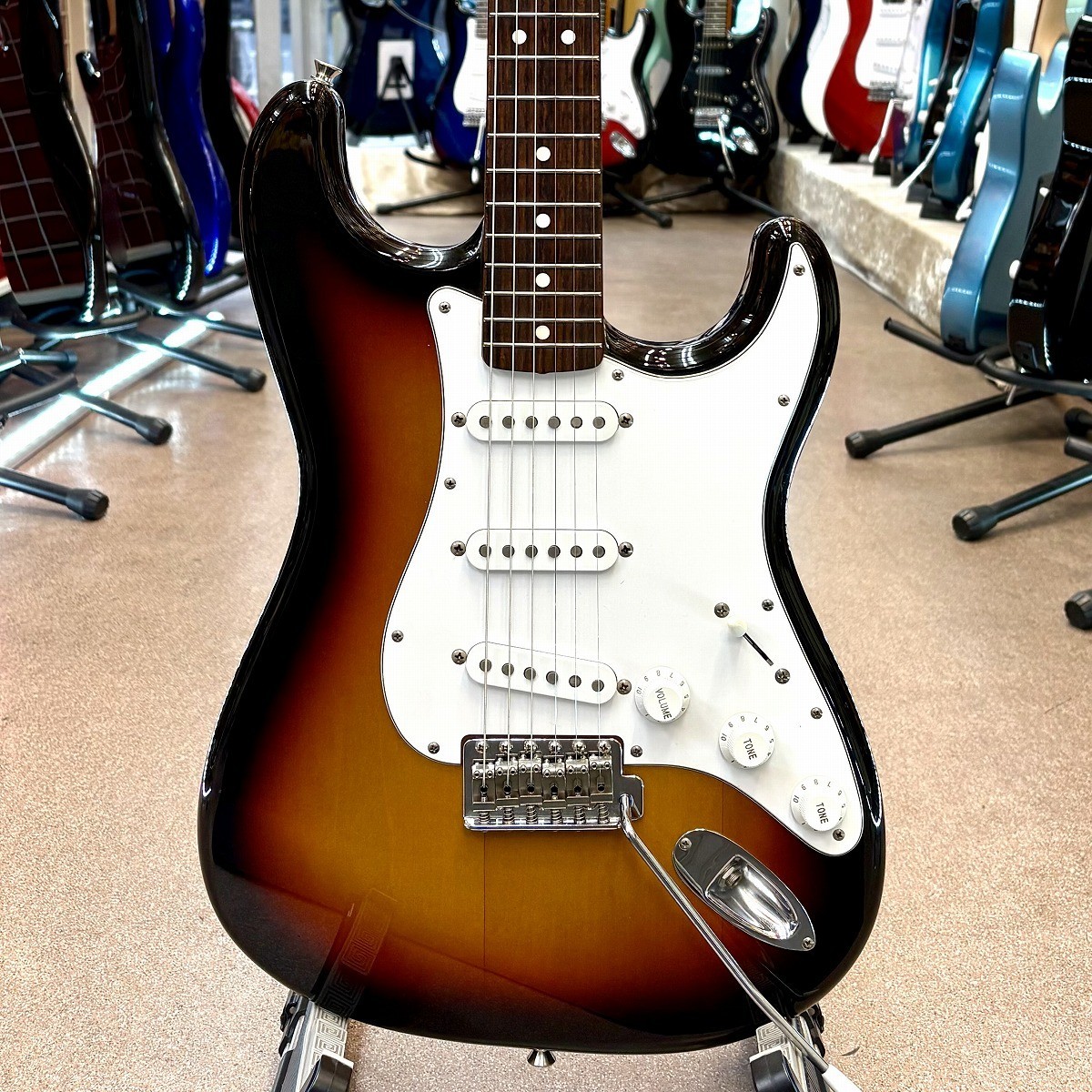 Fender Japan ST-50 Used Basswood body 3TS w/Soft case