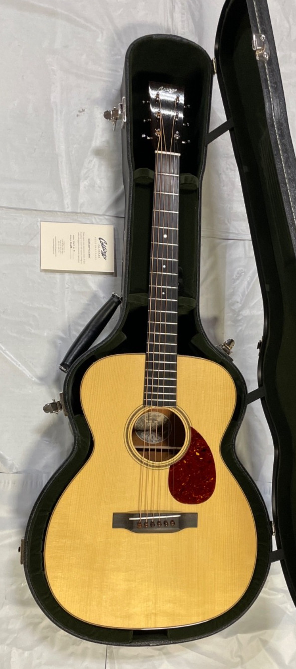 Collings Guitars 0M1 A T Traditional Concert Acoustic Guitar with Case
