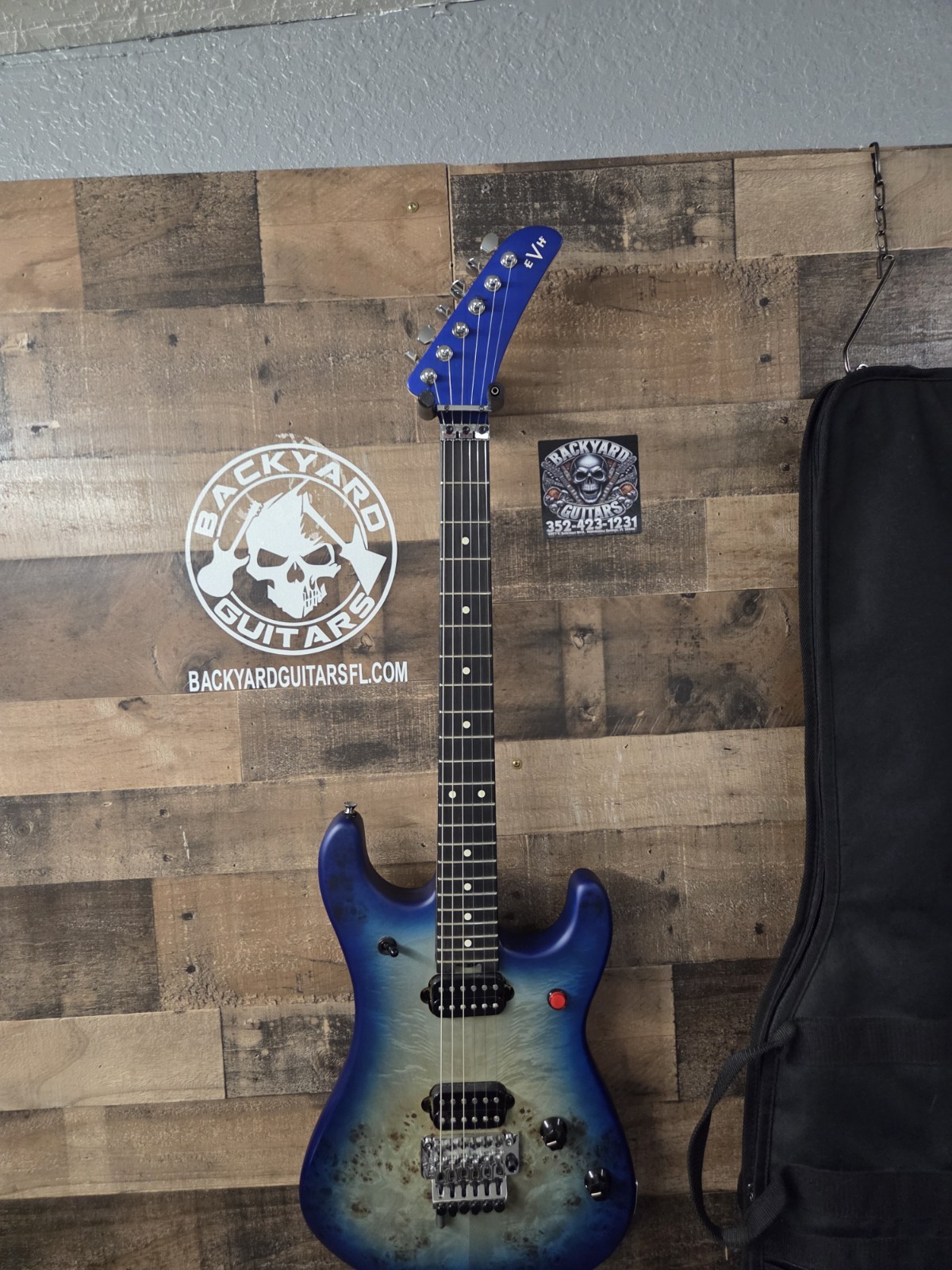 EVH 5150 Series Deluxe Poplar Burl Aqua Burst W/ Bag