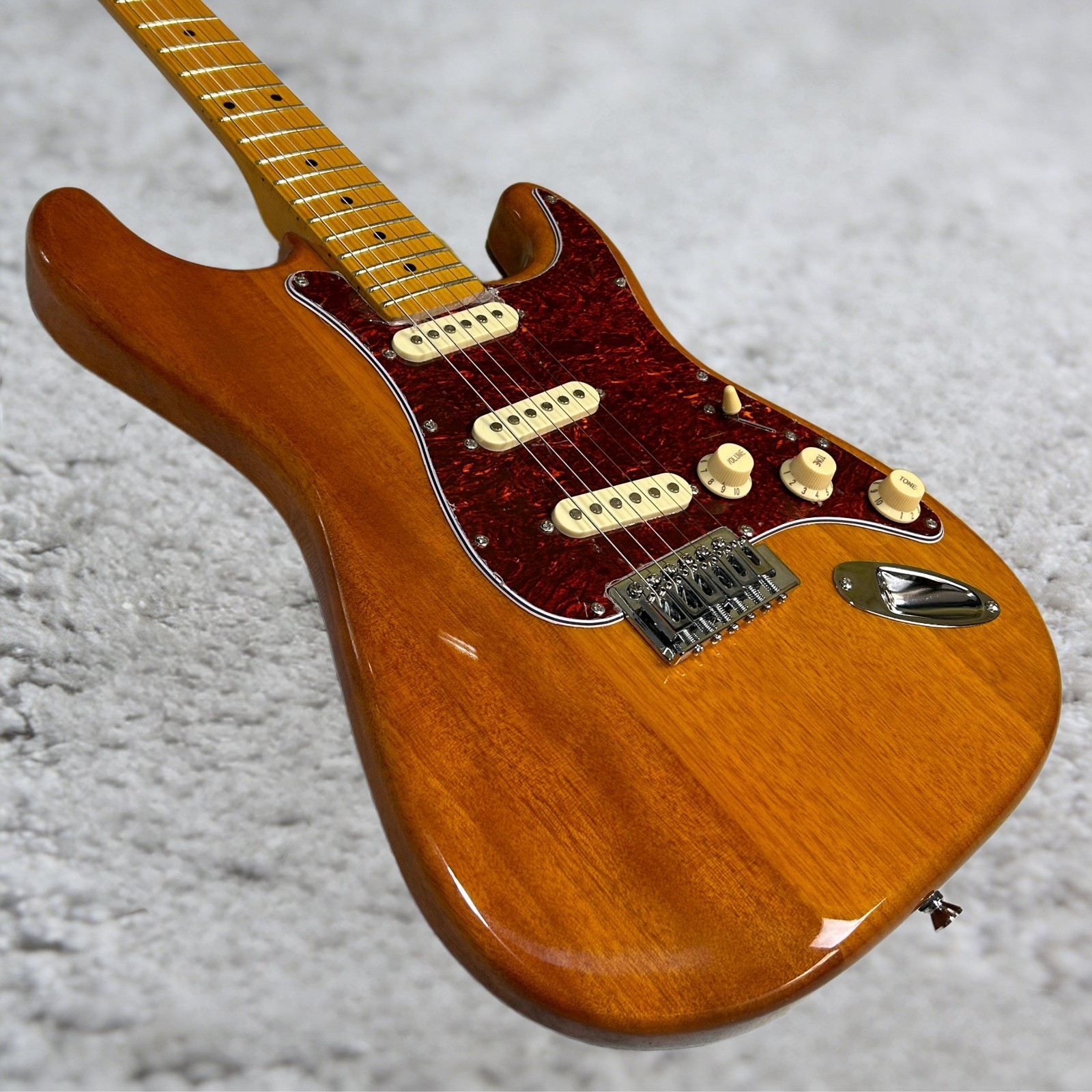 ST Electric Guitar Transparent Yellow Color Red Tortoise Shell Pickguard