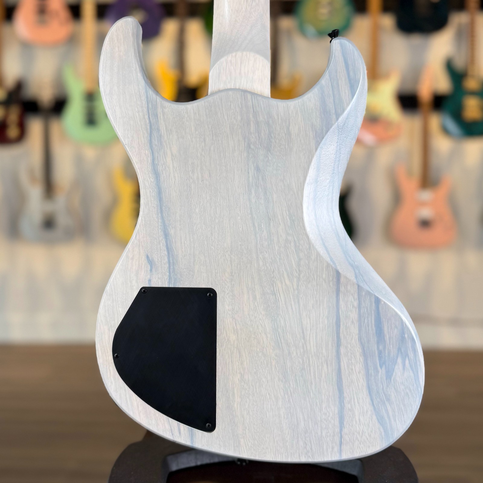 Dunable Gnarwhal 7 USA Custom Shop – Trans White