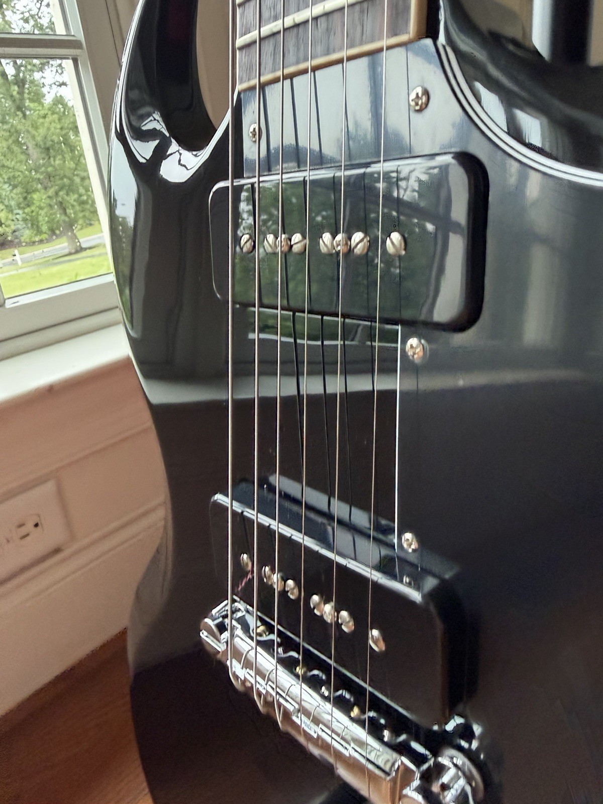 2026 Gibson SG Special – Ebony Black