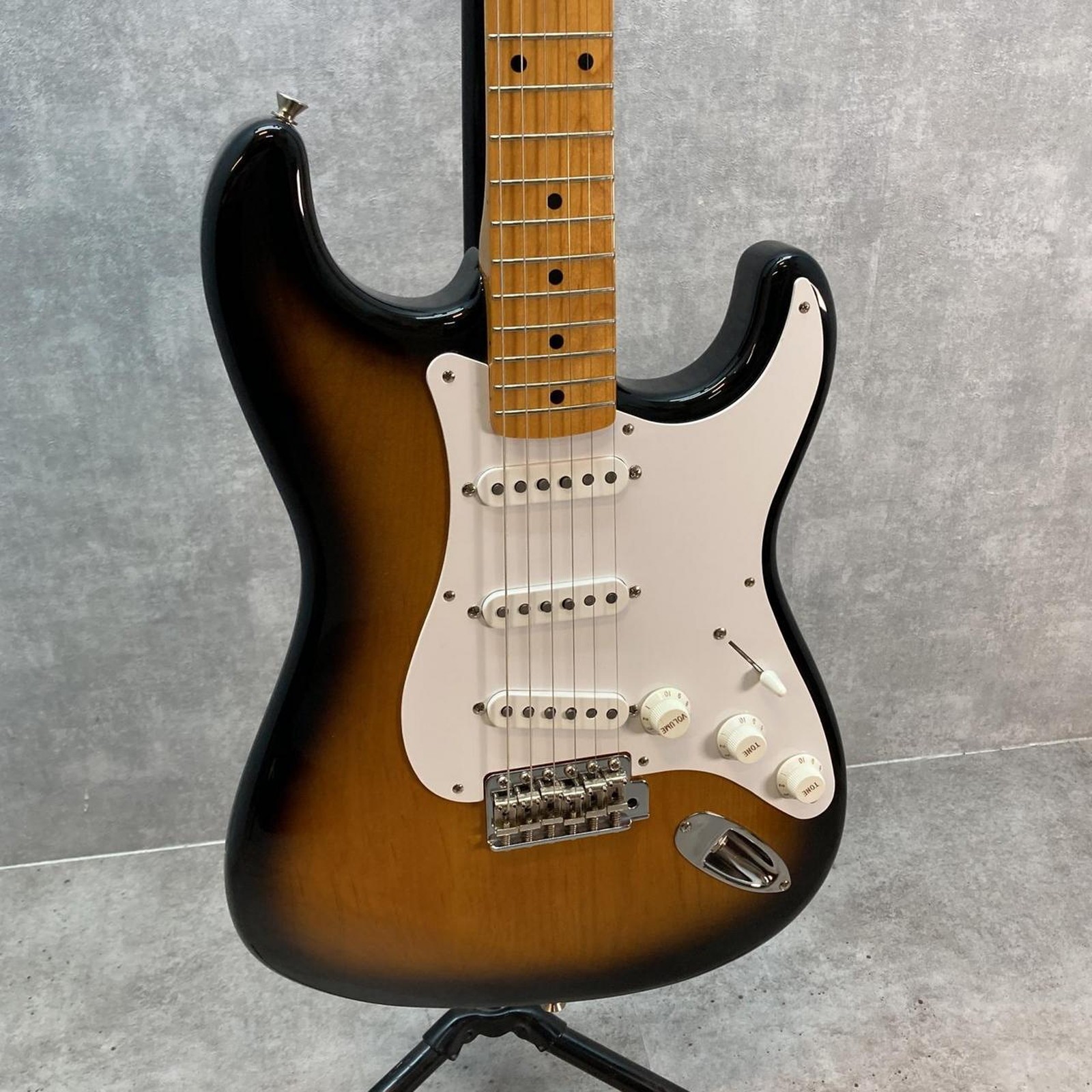 Fender Japan ST57-70TX 2004-2006 Used Alder Body 2-Tone Sunburst w/Soft Case