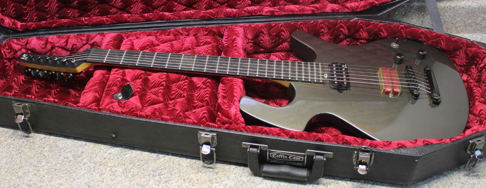Parker P-42 Electric Guitar (Made in Korea) w/ Coffin Case
