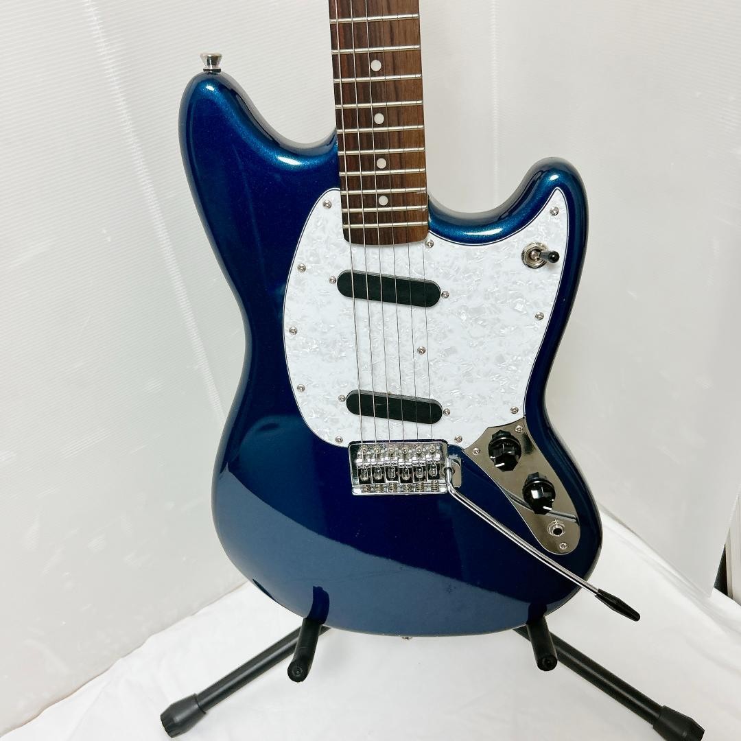 BACCHUS Mustang Electric Guitar Navy Blue Excellent Condition with Arm