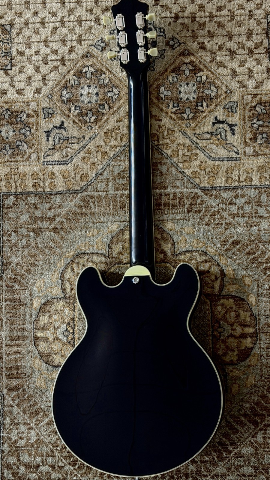 Eastman T484-BK 14″ Archtop Thinline Deluxe Electric w/ Hard Case & Free Setup