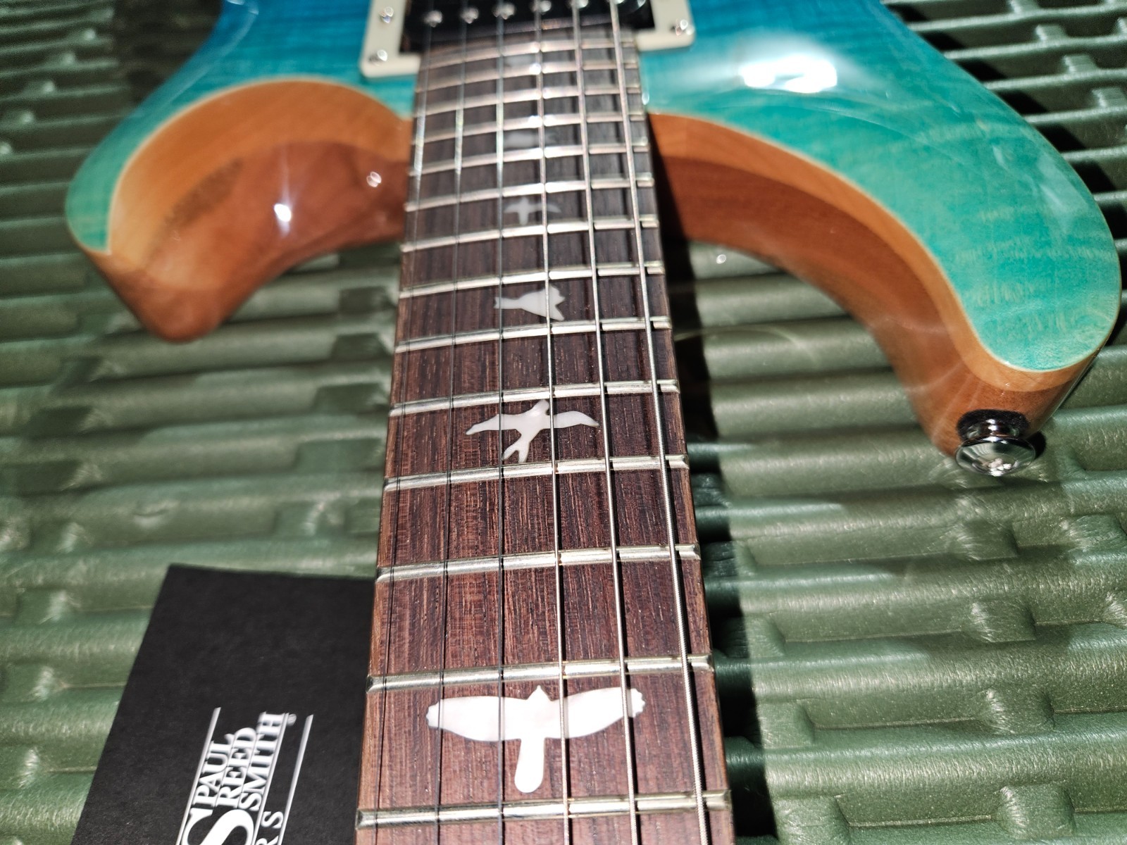 New PRS SE Custom 24 Rare Limited-Edition Electric Guitar Blue Fade