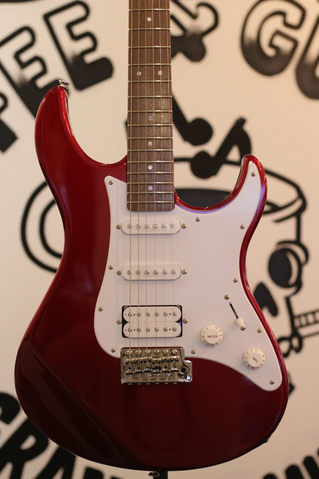 Yamaha Pacifica PAC012 Electric Guitar – Metallic Red