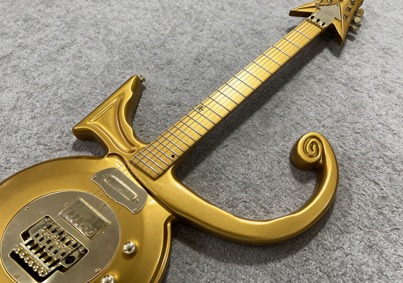 US Warehouse Gold Prince “Love Symbol” Electric Guitar Gold Hardware HH Pickups