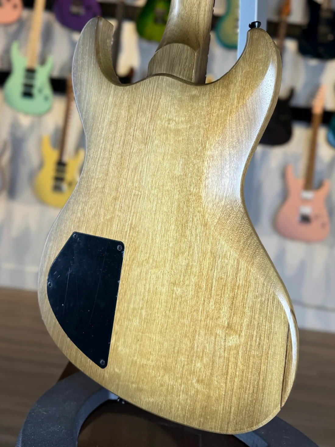 Dunable Gnarwhal 7 USA Custom Shop – Quilt Sapele Natural Burst