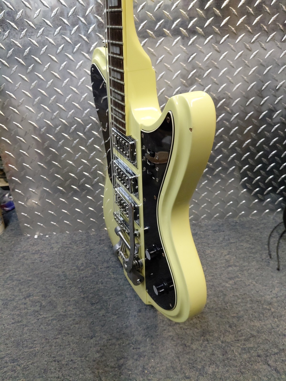Schecter Diamond Series Ultra III Guitar Light Yellow -FREE SHIPPING