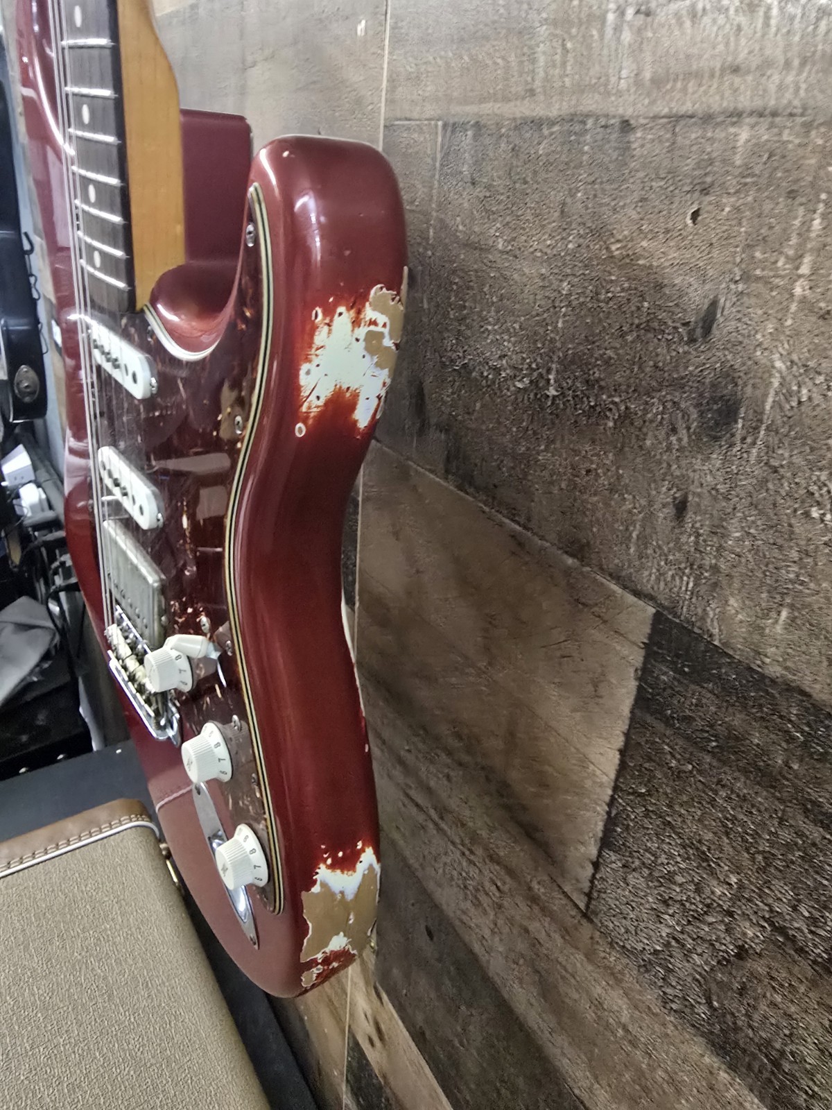 2012 Fender Custom Shop 62 Stratocaster Burgundy Mist Metallic Relic. 7.7 Lb