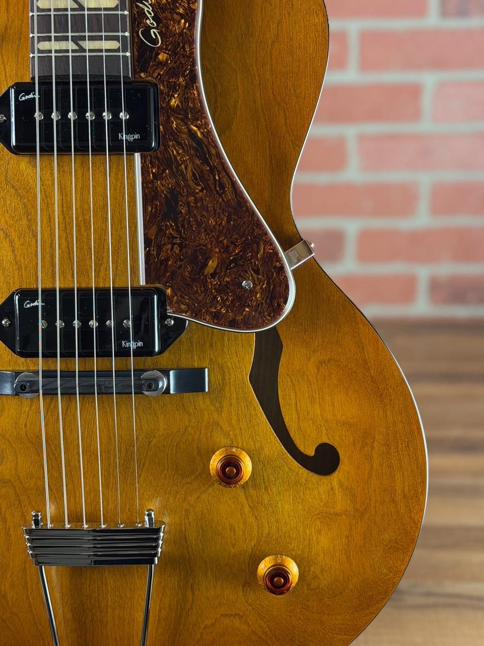Godin 5th Avenue Jumbo P90 Hollow-Body Electric Guitar – Harvest Gold