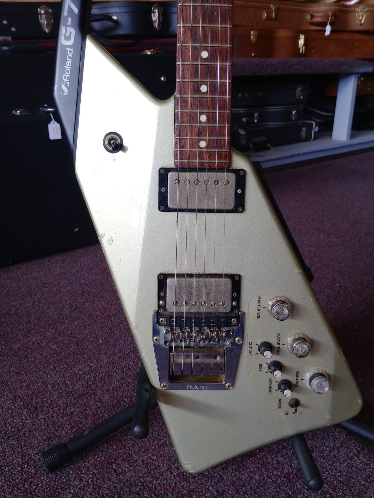 Roland G-707 1980s Silver w/Original Hard Case *** FREE SHIPPING ***