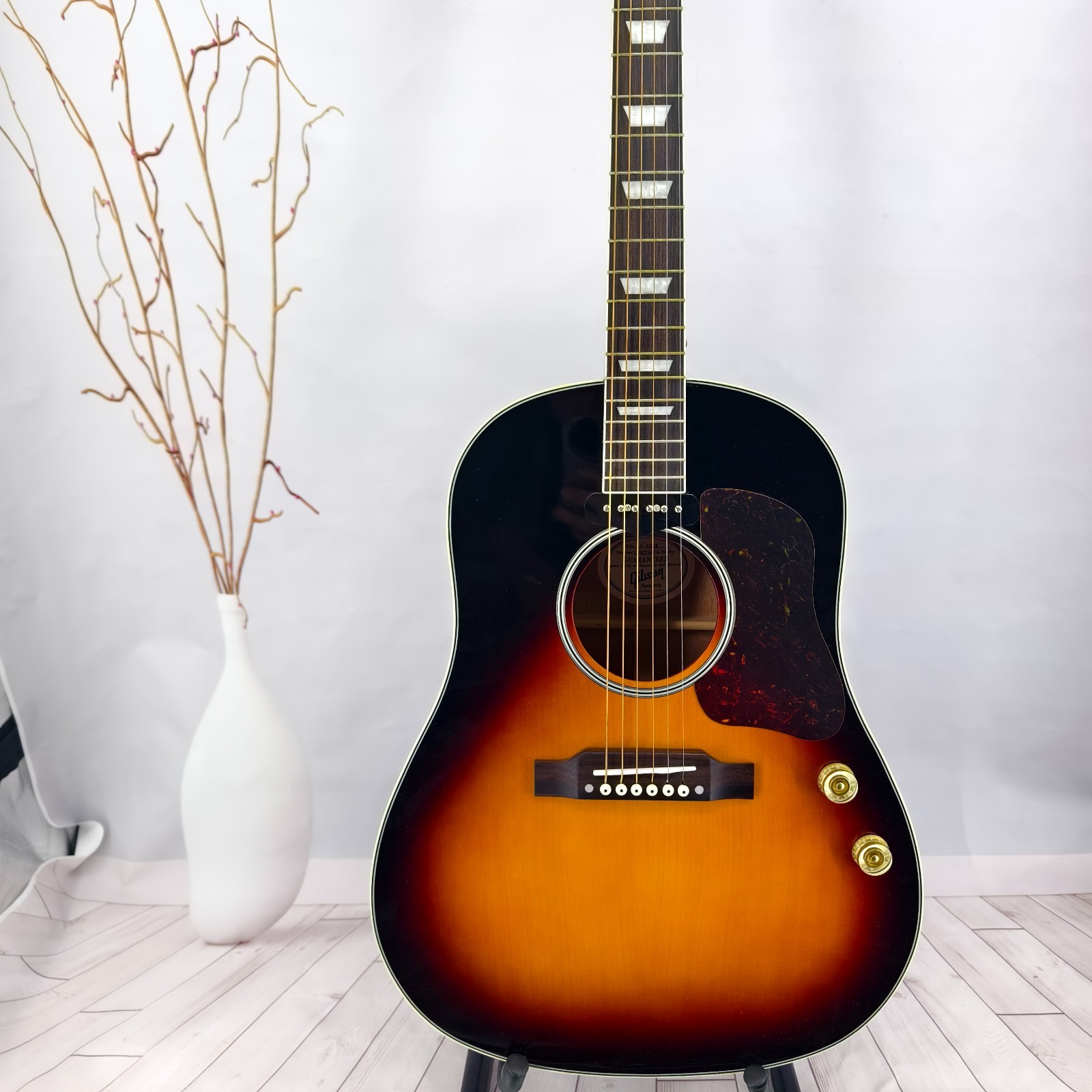 Ship US J-160E Original Acoustic-Electric Guitar – Vintage Sunburst Spruce Top
