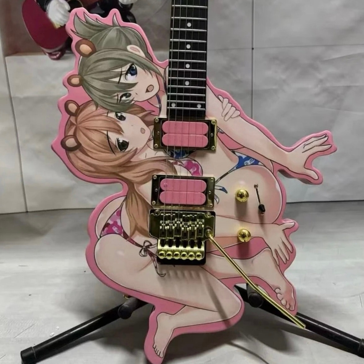 🎀🎸 Custom Pink Anime Girl Electric Guitar – Rare Statement Piece 🎸🎀