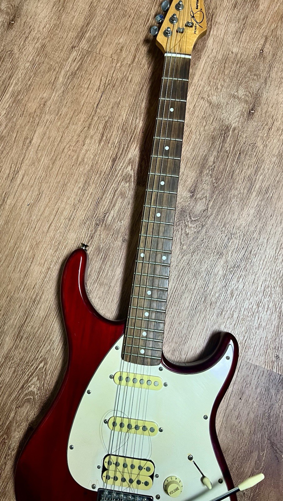 Electric Guitar Peavey Raptor Plus EXP Red