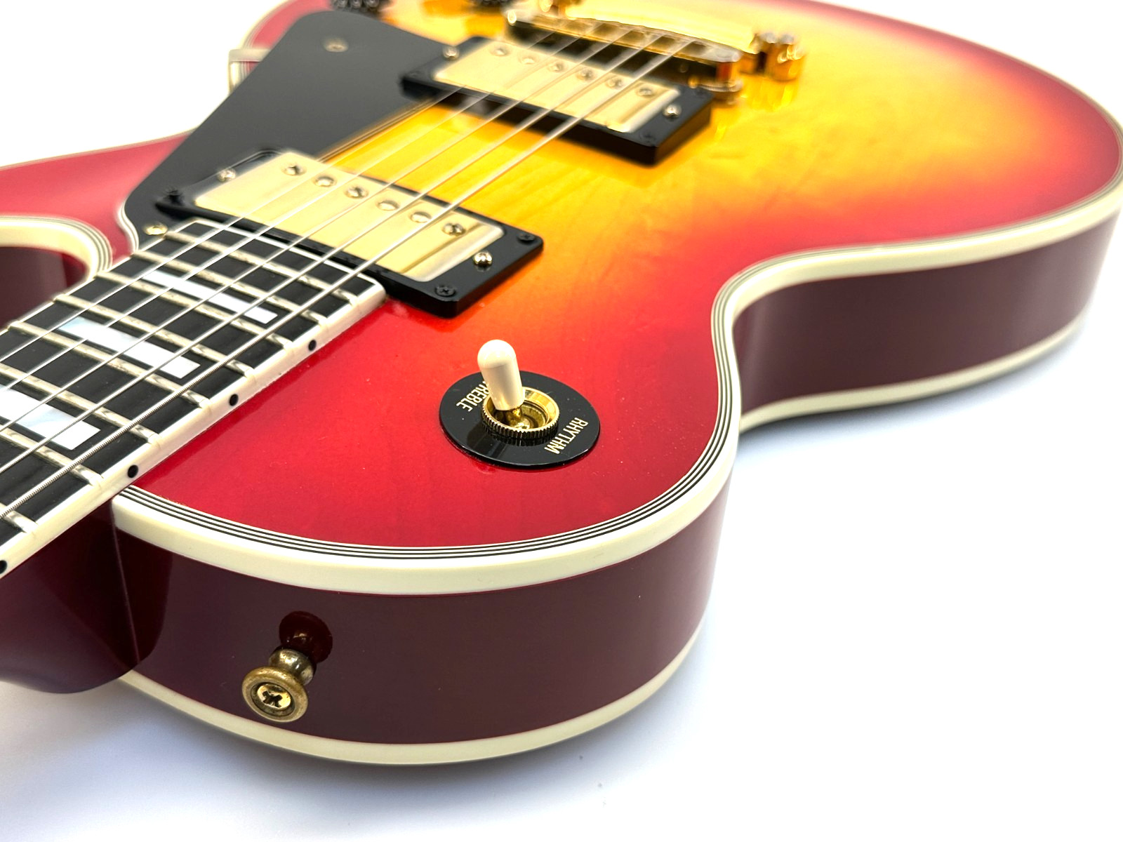 2005 Gibson Les Paul Custom Shop Electric Guitar Heritage Cherry Sunburst #37