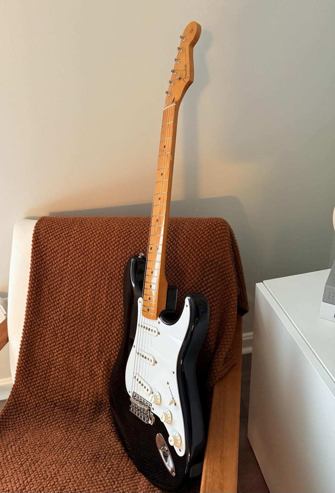 Fender Stratocaster ’57 Vintage Reissue (CIJ) w/ USA Vintage pickups – Black